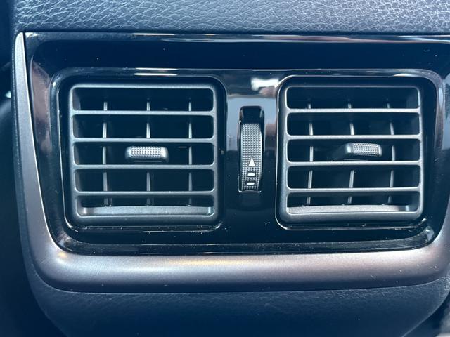 ハリアー エレガンス　ＧＲスポーツ　４ＷＤ　ターボ　電動シェード付きサンルーフ　１オーナー　禁煙車　９インチメモリナビ　バックカメラ　ＥＴＣ２．０　ナビ連動ドラレコ　トヨタセーフティセンス　ＧＲ専用１９インチアルミ　寒冷地仕様（38枚目）