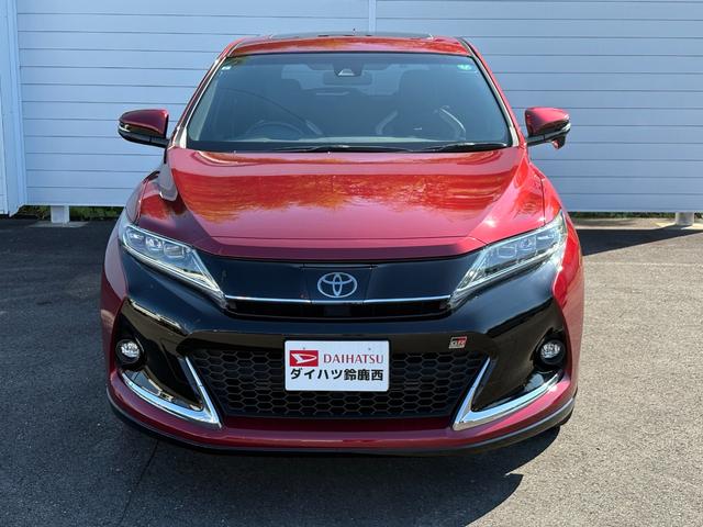 ハリアー エレガンス　ＧＲスポーツ　４ＷＤ　ターボ　電動シェード付きサンルーフ　１オーナー　禁煙車　９インチメモリナビ　バックカメラ　ＥＴＣ２．０　ナビ連動ドラレコ　トヨタセーフティセンス　ＧＲ専用１９インチアルミ　寒冷地仕様（41枚目）