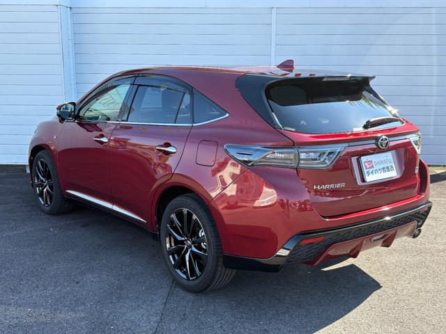 ハリアー エレガンス　ＧＲスポーツ　４ＷＤ　ターボ　電動シェード付きサンルーフ　１オーナー　禁煙車　９インチメモリナビ　バックカメラ　ＥＴＣ２．０　ナビ連動ドラレコ　トヨタセーフティセンス　ＧＲ専用１９インチアルミ　寒冷地仕様（48枚目）