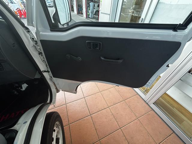 ハイゼットトラック エアコン・パワステスペシャルVS ワンオーナー 禁煙車 4WD 5速MT車 エアコン パワステ ETC カーナビ ドアバイザー ライトレベライザー あおりチェーン 荷台ゴムマット ゲートプロテクター 整備記録簿(41枚目)