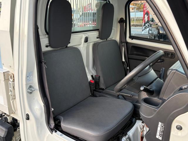 ハイゼットトラック 多目的ダンプ　パートタイム４ＷＤ　４速オートマ　電動ダンプ　エアコン　パワステ　３方開　ラジオ　タイミングチェーン　実走行６１，３５７ｋｍ（16枚目）