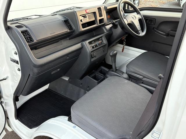 ハイゼットトラック 多目的ダンプ　パートタイム４ＷＤ　４速オートマ　電動ダンプ　エアコン　パワステ　３方開　ラジオ　タイミングチェーン　実走行６１，３５７ｋｍ（19枚目）