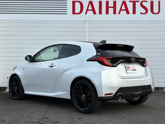 数少ない１．５リッターＮＡエンジン＋スポーツＣＶＴ（パドルシフト付）！アルミボンネット、ドア、バックドアにカーボンルーフの贅沢仕様！ハンドリングやサスペンションも本格的で、手軽にＧＲを体感できます！