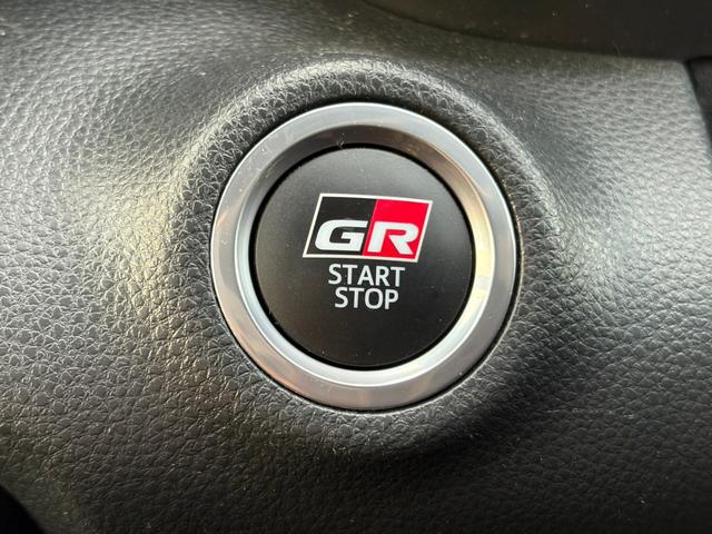 この車輛は☆禁煙車☆で使用されてました！特に気になる“ニオイ”も無く、室内はとっても快適です！入庫後、内外装とも丁寧にクリーニングを実施してますので、とても清潔です！状態の良さは、ぜひ店頭でご確認を！