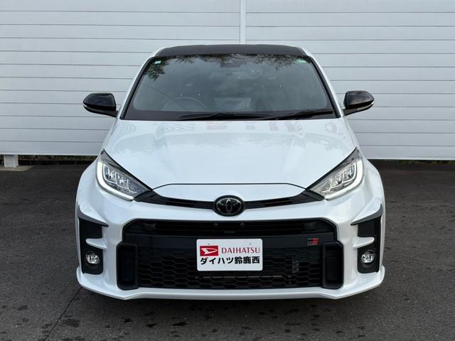 『ダイハツ鈴鹿西（サンモーター株式会社　本社）』は三重県鈴鹿市上野町８５６　営業時間；８：３０〜１８：３０です。ご不明点など、小さな事でも００７８－６０４６－４１０８まで無料電話お問合せください♪