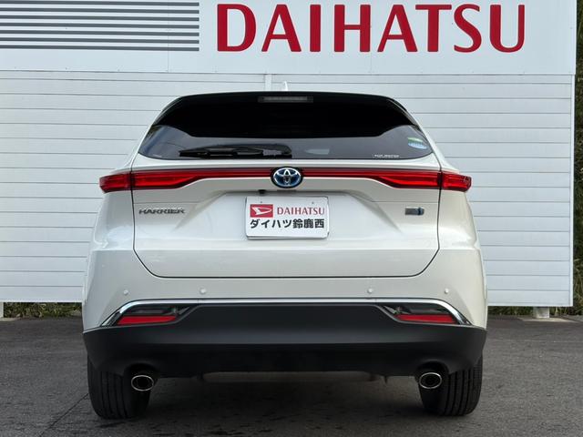 ハリアーハイブリッド Ｇ　１オーナー★禁煙車★８型ナビ★バックカメラ★ＥＴＣ２．０★ＡｐｐｌｅＣａｒｐｌａｙ＆ａｎｄｒｏｉｄａｕｔｏ対応★ハーフレザーシート★運転席パワーシート★ミラー内臓前後ドラレコ★ハイブリッド車★ＵＳＢ（5枚目）
