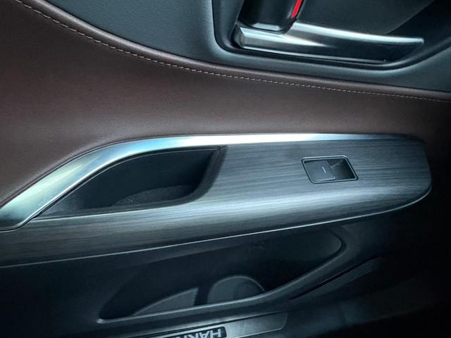 ハリアーハイブリッド Ｇ　１オーナー★禁煙車★８型ナビ★バックカメラ★ＥＴＣ２．０★ＡｐｐｌｅＣａｒｐｌａｙ＆ａｎｄｒｏｉｄａｕｔｏ対応★ハーフレザーシート★運転席パワーシート★ミラー内臓前後ドラレコ★ハイブリッド車★ＵＳＢ（32枚目）