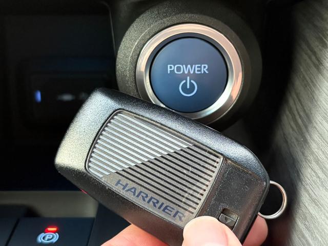 ハリアーハイブリッド Ｇ　１オーナー★禁煙車★８型ナビ★バックカメラ★ＥＴＣ２．０★ＡｐｐｌｅＣａｒｐｌａｙ＆ａｎｄｒｏｉｄａｕｔｏ対応★ハーフレザーシート★運転席パワーシート★ミラー内臓前後ドラレコ★ハイブリッド車★ＵＳＢ（42枚目）