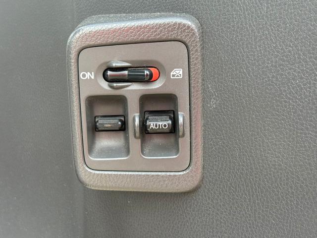 アクティトラック ＳＤＸ　２ＷＤ★５ＭＴ★キーレス★パワーウィンドウ★パワステ★エアコン★スタンダード鳥居★荷台マット（19枚目）