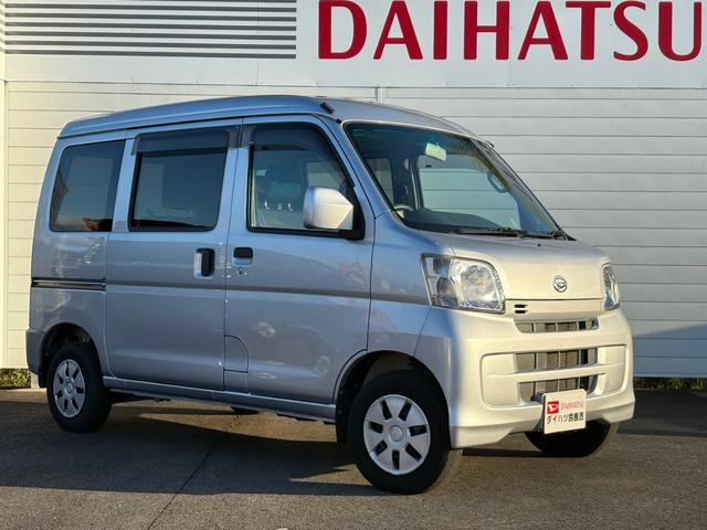 ハイゼットカーゴ クルーズ　１オーナー★禁煙車★キーレス★ＳＤナビ★ＣＤ／ＤＶＤ再生★Ｂｌｕｅｔｏｏｔｈ接続★パワーウィンドウ★エアコン★パワステ★リア２分割シート★電動格納ミラー★（6枚目）