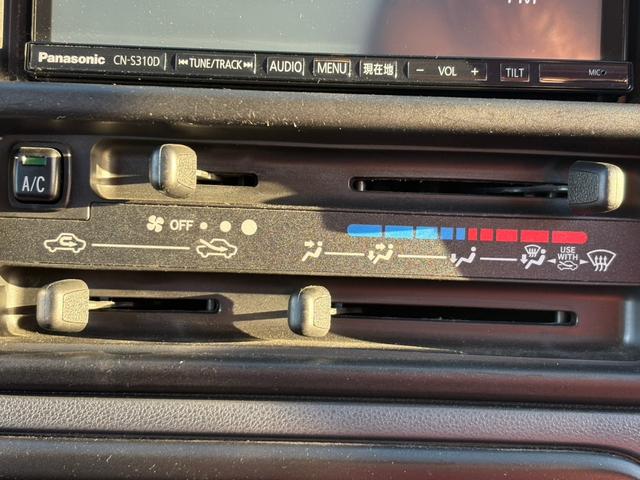 ハイゼットカーゴ クルーズ　１オーナー★禁煙車★キーレス★ＳＤナビ★ＣＤ／ＤＶＤ再生★Ｂｌｕｅｔｏｏｔｈ接続★パワーウィンドウ★エアコン★パワステ★リア２分割シート★電動格納ミラー★（17枚目）