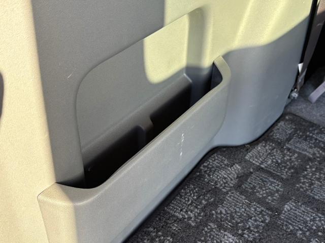 ハイゼットカーゴ クルーズ　１オーナー★禁煙車★キーレス★ＳＤナビ★ＣＤ／ＤＶＤ再生★Ｂｌｕｅｔｏｏｔｈ接続★パワーウィンドウ★エアコン★パワステ★リア２分割シート★電動格納ミラー★（34枚目）