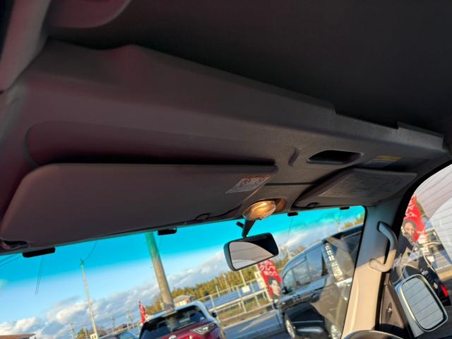 ハイゼットカーゴ クルーズ　１オーナー★禁煙車★キーレス★ＳＤナビ★ＣＤ／ＤＶＤ再生★Ｂｌｕｅｔｏｏｔｈ接続★パワーウィンドウ★エアコン★パワステ★リア２分割シート★電動格納ミラー★（40枚目）