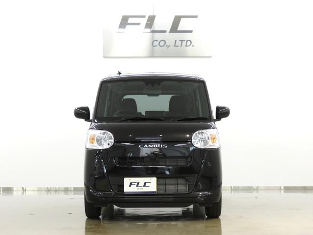 クラシックな雰囲気とモダンなデザインがバランスよく融合♪　クロームパーツが上品なアクセントとなり、かわいらしさと高級感を兼ね備えた一台です。毎日をちょっと特別にしてくれますよ。