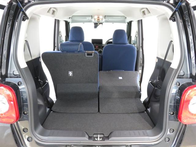 リヤシートは分割可倒式となります。左右、独立してのシートアレンジが可能です。