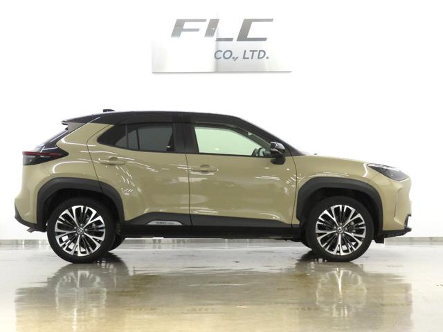 ヤリスクロス Ｚ　メーカー純正マルチメディア・ワンオーナー（8枚目）