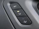 運転席・助手席ともにシートポジションを記憶しておける『パーソナルドライビングポジションメモリーシステム』を搭載しています。