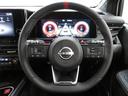 NISMO専用本革巻きステアリングを採用しています。