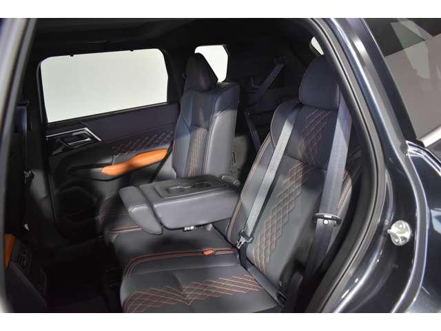 アウトランダーPHEV P スマホナビ TV 電動サンルーフ AC100V電源 E-アシスト シートヒータ バックモニター パワーリアゲート オートエアコン PWシート 寒冷地仕様 パーキングセンサー LEDヘッドランプ アルミ(13枚目)