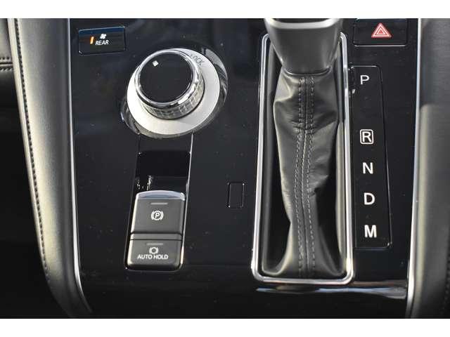 デリカD:5 G パワーパッケージ 弊社社有車 Mナビ TV Bカメラ 左右パワスラ パワートランク エコモード パワーシート ヒーター クルコン オートエアコン 4WD 3列シート キーレスエントリー ナビTV インテリキ ターボ(9枚目)