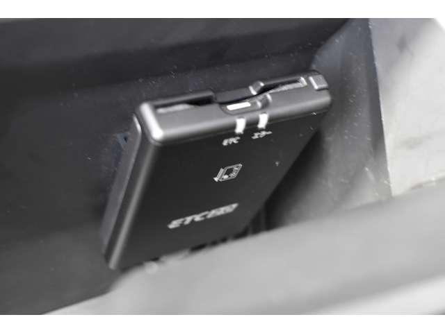 eKクロス T プレミアム Mナビ TV デジタルミラー マイパイロット 衝突被害軽減システム スマートキー アイドリングストップ機能 アラウンドモニター LEDヘッドランプ オートエアコン バックカメラ ターボ メモリーナビ(8枚目)