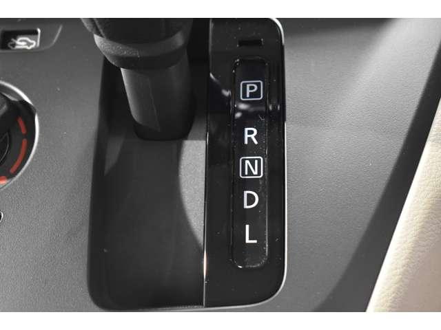 eKスペース M 弊社社有車 Mナビ TV Bカメラ(ミラー) パーキングセンサー フルセグTV デュアルエアバッグ バックモニター キーレスエントリーシステム 盗難防止装置 シートヒーター パワーウインドウ エアコン(9枚目)