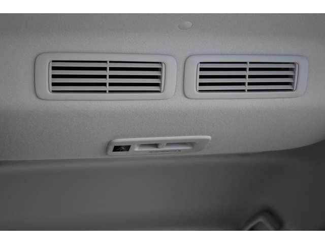 eKスペース G FCレンタカー Mナビ TV Bカメラ(ミラー) フルオートエアコン サイドカーテンエアバック コーナーセンサー フルセグTV シートヒーター ETC インテリキー アイドリングストップ 盗難防止装置(13枚目)