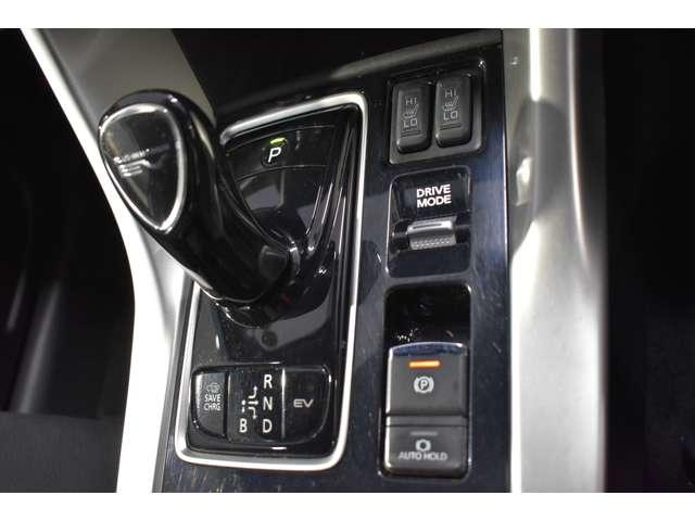 エクリプスクロスPHEV P スマホ連携ナビTV 全方位カメラ AC100V電源 360度カメラ 地デジ ABS LEDランプ クルコン バックカメラ ソナー 寒冷地仕様車 ETC 4WD ナビTV 盗難防止 フルオートエアコン(12枚目)