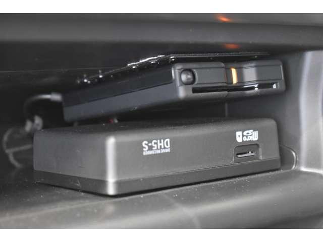 三菱といえばアウトランダーＰＨＥＶやアイミーブなど電気自動車が充実しております！まだ乗ったことない方はぜひ一度ご体感ください！販売強化中です♪