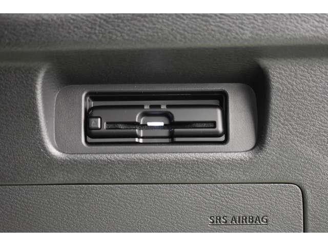 デリカミニ Ｇ　プレミアム　弊社ＦＣレンタカー　Ｍナビ　ＴＶ　マイパイロット　ＬＥＤ　Ａクルコン　シートヒーター　ＥＴＣ　ベンチシート　エアコン　コーナーセンサー　パワステ　アルミホイール　キーレスエントリー　エアバッグ　ＡＢＳ（10枚目）