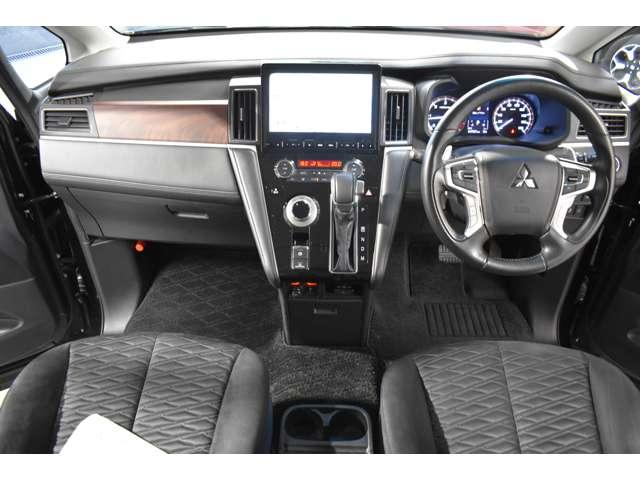 デリカD:5 P Mナビ TV 全方位カメラ 前後ドラレコ ETC Bモニター 地デジ LEDヘッドランプ ナビTV シートヒーター ETC 4WD 電動シ-ト 寒冷地仕様 メモリナビ ABS 3列 オートエアコン(3枚目)