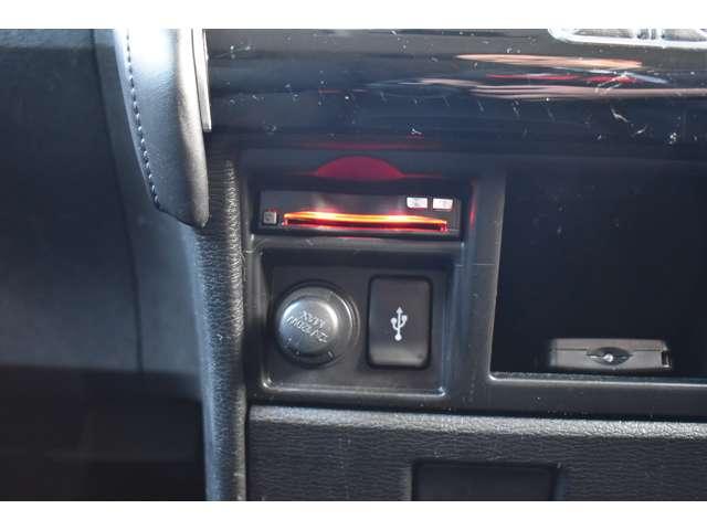 デリカD:5 P Mナビ TV 全方位カメラ 前後ドラレコ ETC Bモニター 地デジ LEDヘッドランプ ナビTV シートヒーター ETC 4WD 電動シ-ト 寒冷地仕様 メモリナビ ABS 3列 オートエアコン(10枚目)