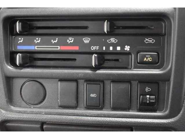 キャリイトラック ＫＣエアコン・パワステ　ＡＣ　運転席エアバック　パワステ（8枚目）