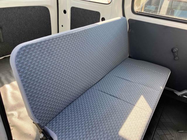 ハイゼットカーゴ クルーズ 軽バン AT 両側スライドドア エアコン パワーステアリング 運転席エアバッグ 助手席エアバッグ カセット(18枚目)