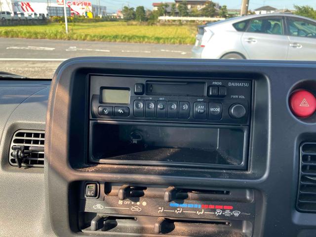ハイゼットカーゴ クルーズ 軽バン AT 両側スライドドア エアコン パワーステアリング 運転席エアバッグ 助手席エアバッグ カセット(27枚目)