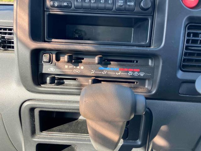 ハイゼットカーゴ クルーズ 軽バン AT 両側スライドドア エアコン パワーステアリング 運転席エアバッグ 助手席エアバッグ カセット(31枚目)