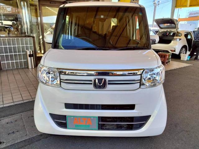 N-BOX G・ターボLパッケージ 純正ナビ Bカメラ Bluetooth フルセグTV 片側電動 シートバックテーブル ターボ タイミングチェーン フルフラット クルコン 革巻きステアリング ステリモ ロールサンシェード スマートキー(2枚目)