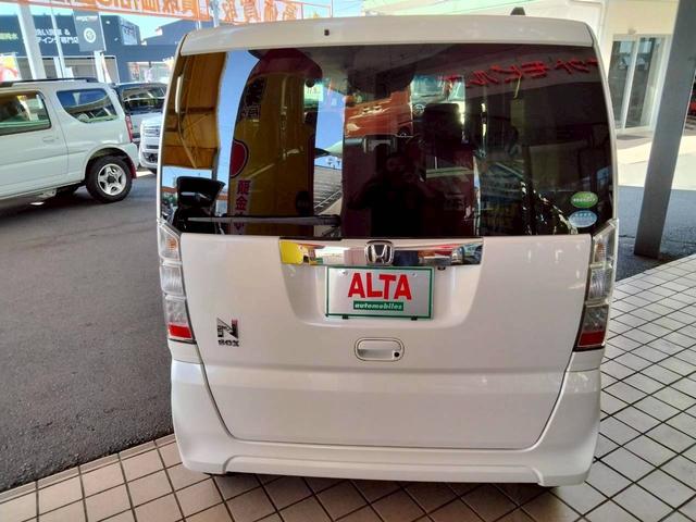 N-BOX G・ターボLパッケージ 純正ナビ Bカメラ Bluetooth フルセグTV 片側電動 シートバックテーブル ターボ タイミングチェーン フルフラット クルコン 革巻きステアリング ステリモ ロールサンシェード スマートキー(7枚目)