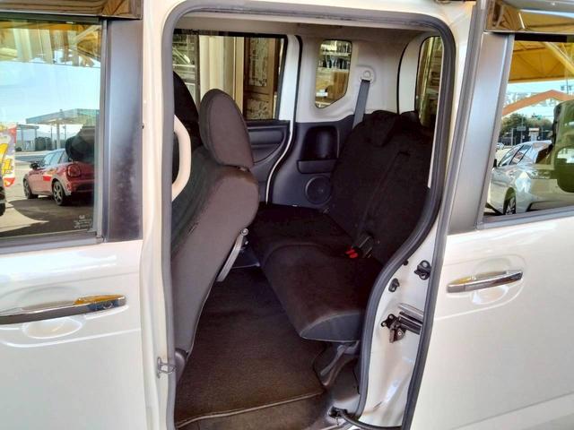 N-BOX G・ターボLパッケージ 純正ナビ Bカメラ Bluetooth フルセグTV 片側電動 シートバックテーブル ターボ タイミングチェーン フルフラット クルコン 革巻きステアリング ステリモ ロールサンシェード スマートキー(13枚目)