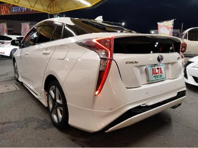 プリウス Ａツーリングセレクション　純正９インチナビ　Ｂｌｕｅｔｏｏｔｈ　フルセグＴＶ　Ｂカメラ　モデリスタフルエアロ　ＴＳＳ　ＩＣＳ　ＢＳＭ　ＨＵＤ　アダプティブクルーズコントロール　黒革シート　シートヒーター　ＬＥＤヘッドライト（8枚目）