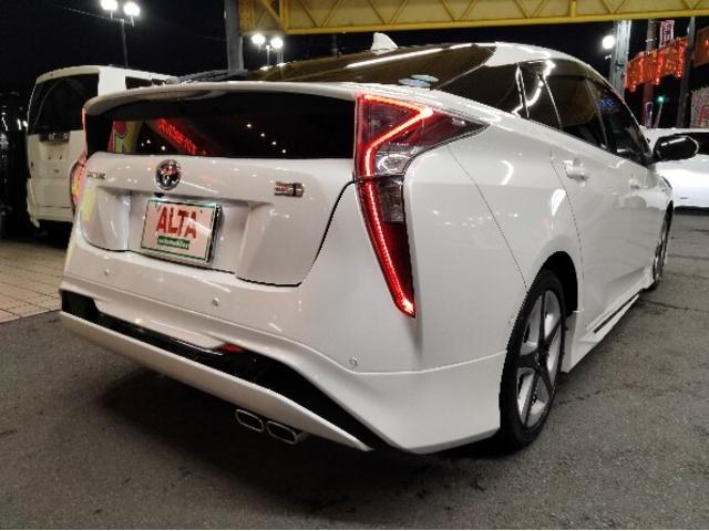 プリウス Ａツーリングセレクション　純正９インチナビ　Ｂｌｕｅｔｏｏｔｈ　フルセグＴＶ　Ｂカメラ　モデリスタフルエアロ　ＴＳＳ　ＩＣＳ　ＢＳＭ　ＨＵＤ　アダプティブクルーズコントロール　黒革シート　シートヒーター　ＬＥＤヘッドライト（9枚目）