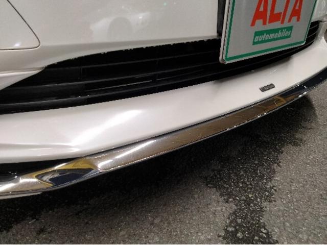 プリウス Ａツーリングセレクション　純正９インチナビ　Ｂｌｕｅｔｏｏｔｈ　フルセグＴＶ　Ｂカメラ　モデリスタフルエアロ　ＴＳＳ　ＩＣＳ　ＢＳＭ　ＨＵＤ　アダプティブクルーズコントロール　黒革シート　シートヒーター　ＬＥＤヘッドライト（10枚目）