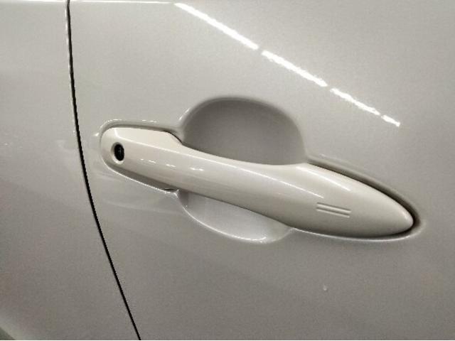 プリウス Ａツーリングセレクション　純正９インチナビ　Ｂｌｕｅｔｏｏｔｈ　フルセグＴＶ　Ｂカメラ　モデリスタフルエアロ　ＴＳＳ　ＩＣＳ　ＢＳＭ　ＨＵＤ　アダプティブクルーズコントロール　黒革シート　シートヒーター　ＬＥＤヘッドライト（18枚目）