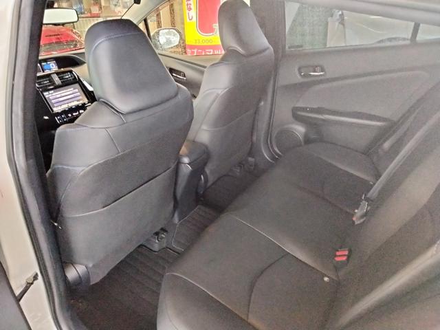 プリウス Ａツーリングセレクション　純正９インチナビ　Ｂｌｕｅｔｏｏｔｈ　フルセグＴＶ　Ｂカメラ　モデリスタフルエアロ　ＴＳＳ　ＩＣＳ　ＢＳＭ　ＨＵＤ　アダプティブクルーズコントロール　黒革シート　シートヒーター　ＬＥＤヘッドライト（24枚目）