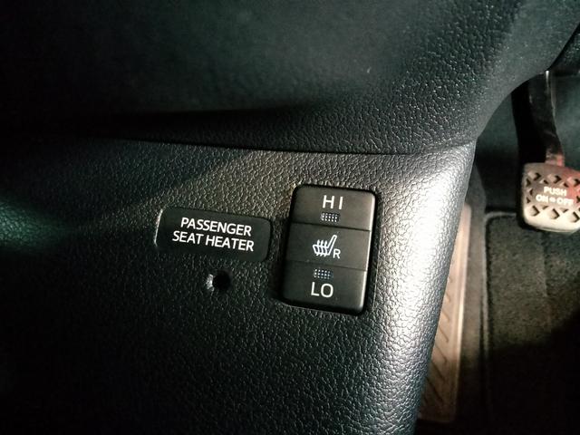 プリウス Ａツーリングセレクション　純正９インチナビ　Ｂｌｕｅｔｏｏｔｈ　フルセグＴＶ　Ｂカメラ　モデリスタフルエアロ　ＴＳＳ　ＩＣＳ　ＢＳＭ　ＨＵＤ　アダプティブクルーズコントロール　黒革シート　シートヒーター　ＬＥＤヘッドライト（48枚目）