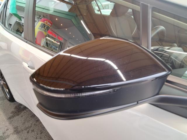 プリウス Ｇ　純正ＤＡ　コネクデットナビ　ＴＳＳ　ＢＳＭ　安心降車アシスト　ＲＣＴＡ　Ｂｌｕｅｔｏｏｔｈ　ＴＶ　アダプティブクルーズコントロール　ＰＫＳＢ　Ｂカメラ　純正１９インチＡＷ　ＬＥＤ　ＥＴＣ　衝突軽減（12枚目）