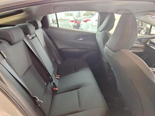 プリウス Ｇ　純正ＤＡ　コネクデットナビ　ＴＳＳ　ＢＳＭ　安心降車アシスト　ＲＣＴＡ　Ｂｌｕｅｔｏｏｔｈ　ＴＶ　アダプティブクルーズコントロール　ＰＫＳＢ　Ｂカメラ　純正１９インチＡＷ　ＬＥＤ　ＥＴＣ　衝突軽減（22枚目）