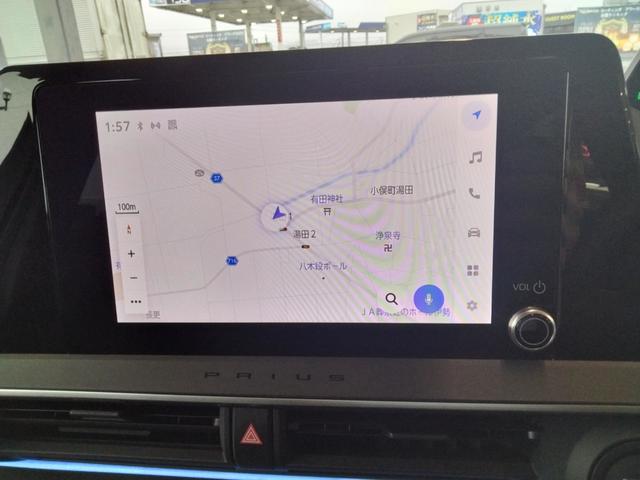 プリウス Ｇ　純正ＤＡ　コネクデットナビ　ＴＳＳ　ＢＳＭ　安心降車アシスト　ＲＣＴＡ　Ｂｌｕｅｔｏｏｔｈ　ＴＶ　アダプティブクルーズコントロール　ＰＫＳＢ　Ｂカメラ　純正１９インチＡＷ　ＬＥＤ　ＥＴＣ　衝突軽減（31枚目）