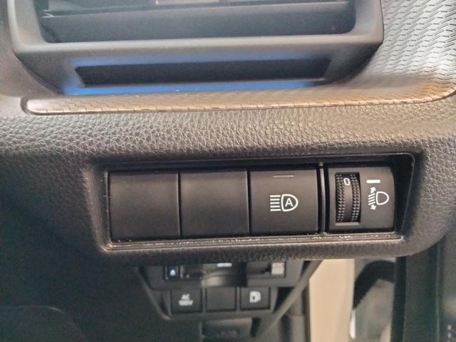 プリウス Ｇ　純正ＤＡ　コネクデットナビ　ＴＳＳ　ＢＳＭ　安心降車アシスト　ＲＣＴＡ　Ｂｌｕｅｔｏｏｔｈ　ＴＶ　アダプティブクルーズコントロール　ＰＫＳＢ　Ｂカメラ　純正１９インチＡＷ　ＬＥＤ　ＥＴＣ　衝突軽減（37枚目）