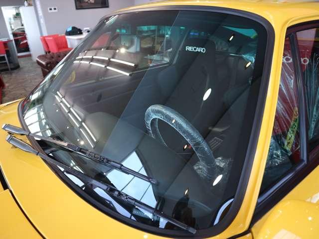 ９１１ ９１１カレラ　クーペＩＩ　ＧＴ２仕様　正規Ｄ車　ディーラー整備記録　（スピードイエロー）（15枚目）